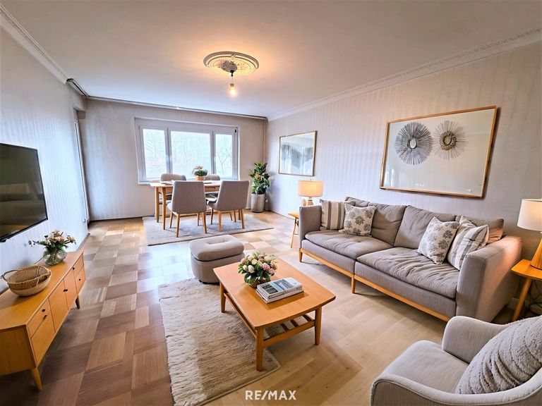 Wohnzimmer (virtuell eingerichtet)