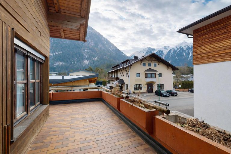 Ötztal Bahnhof - Wohnung - Balkon