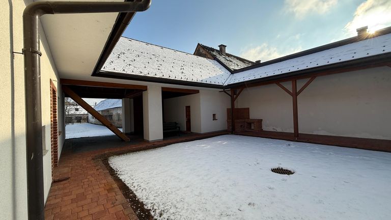 uneinsichtiger Innenhof