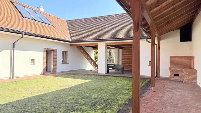 Grillplatz im Innenhof