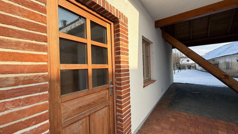 Eingang zum Gästbereich belagsfertig