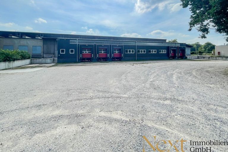 Außenansicht Lagerhallen II