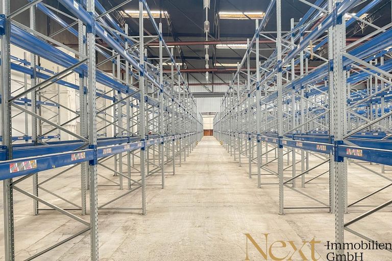 Innenansicht Lagerhalle IV