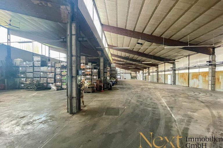 Innenansicht Lagerhalle (gegenüber) II