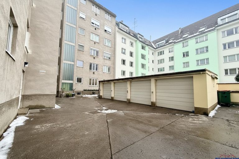 Stiegenzugamg/Innenhof