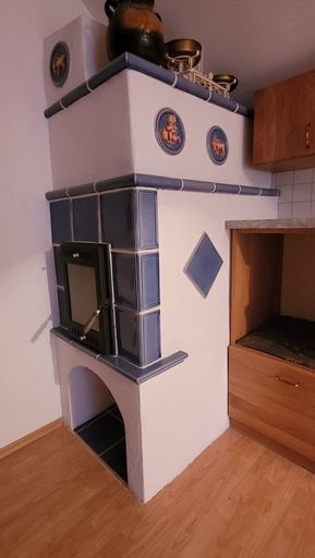 Haupthaus - OG - Küche Kachelofen