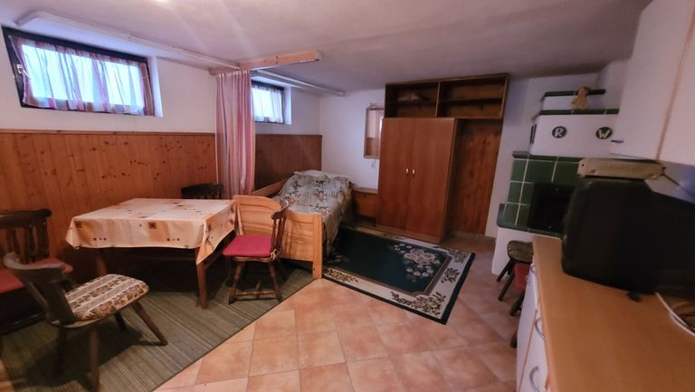 Haupthaus - Einlegerwohnung