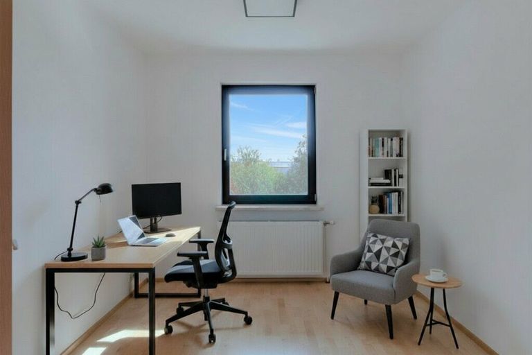 Büro: KI generierte Einrichtung