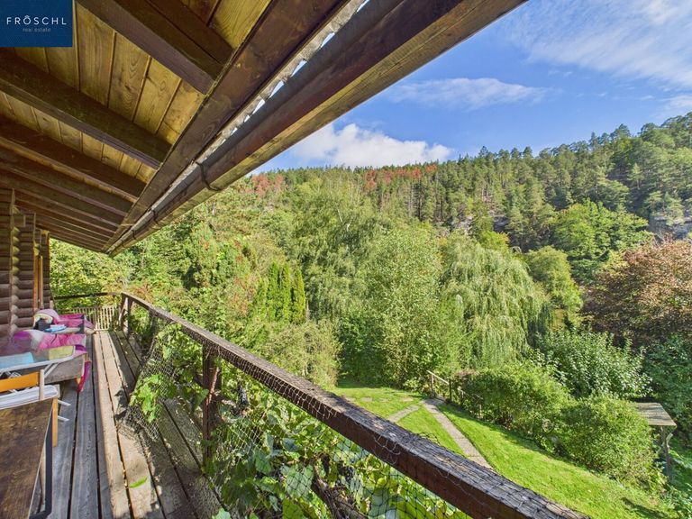 Blick ins Thayatal vom Balkon