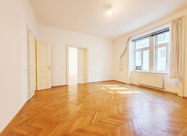 großes Wohnzimmer ca. 31 m²