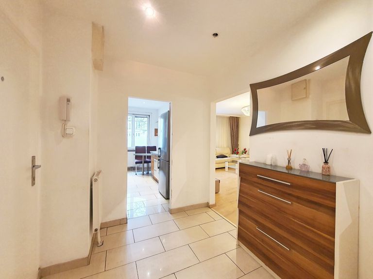 Zentral begehbar: Küche | Wohnzimmer