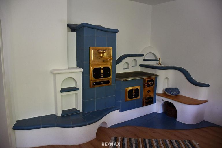 09 Kachelofen Küche EG