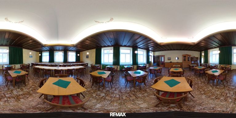 04 Saal