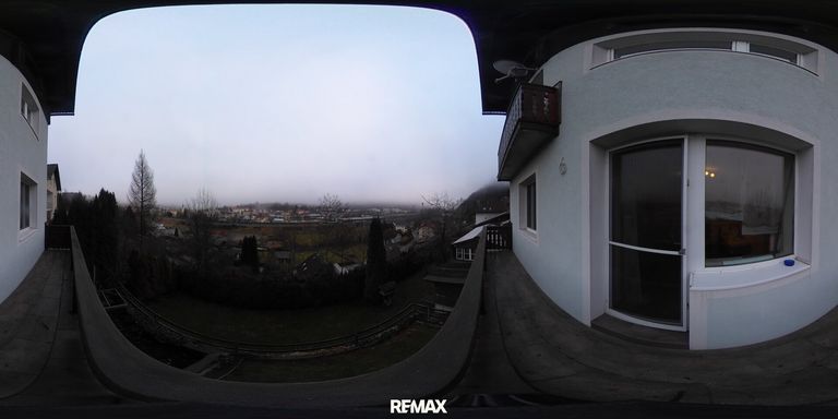14 Balkon EG