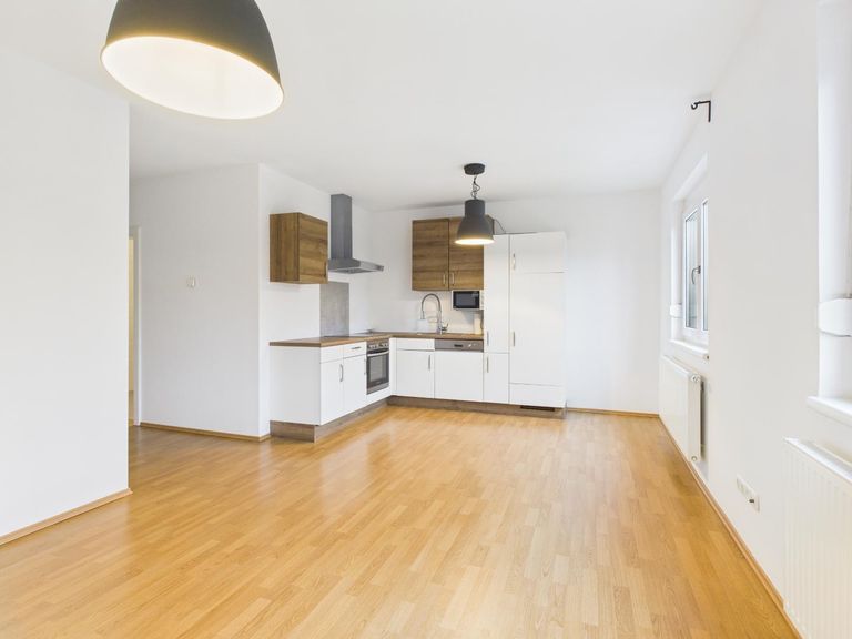 Küche und Esszimmer