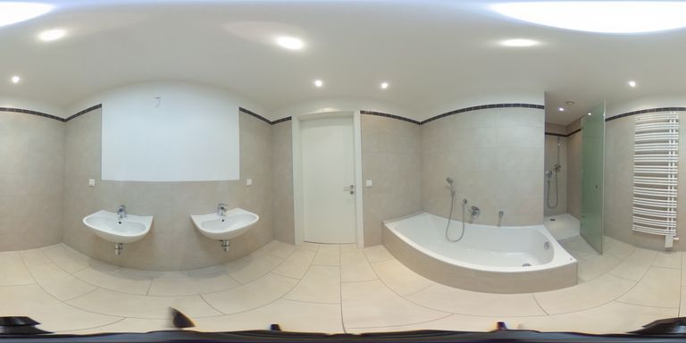 8 Badezimmer OG