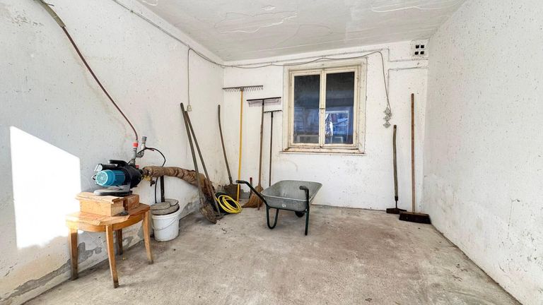 Wirtschaftsgebäude Raum2