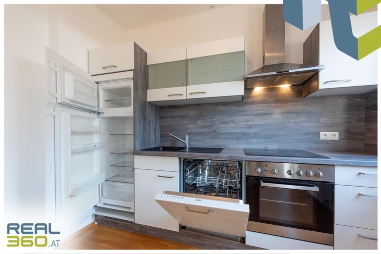 Voll ausgestattete Küche