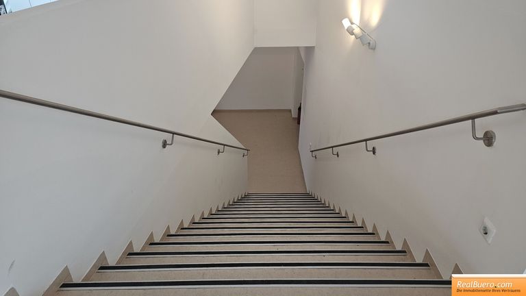 Treppenauf - bzw. Abgang