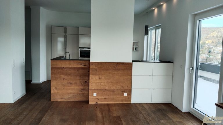 Wohnessbereich mit Kaminanschluss