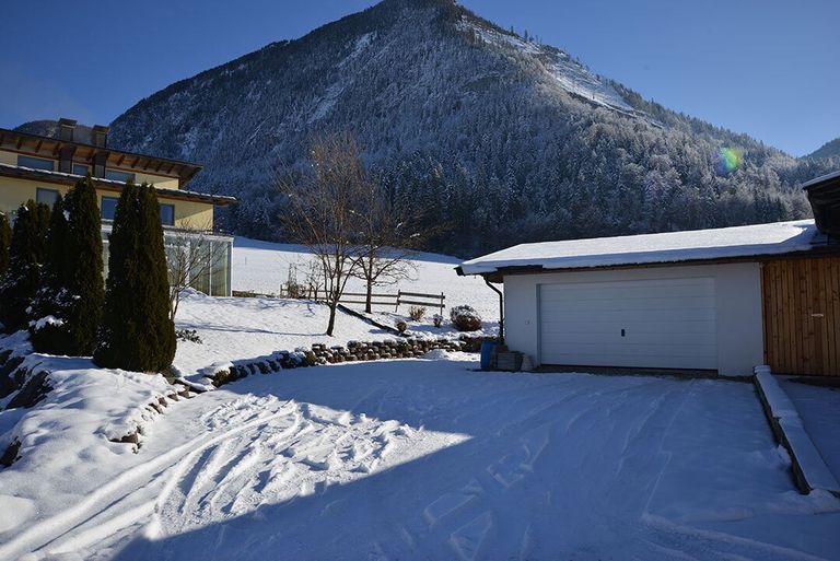 Zufahrt Doppelgarage