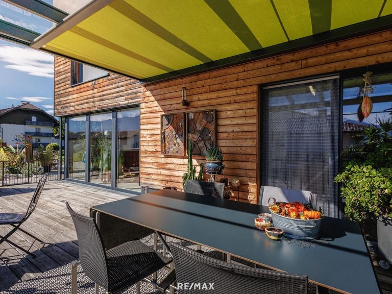 Terrasse überdacht