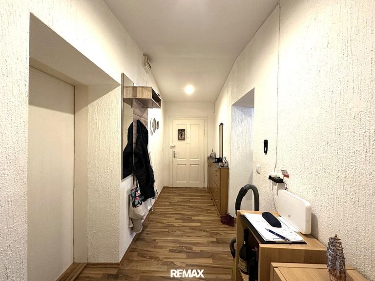 05_Diele