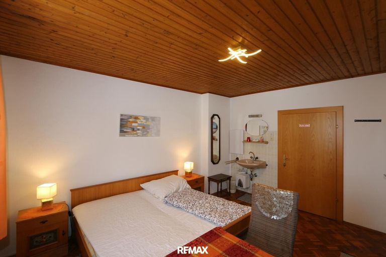 Zimmer 2 EG