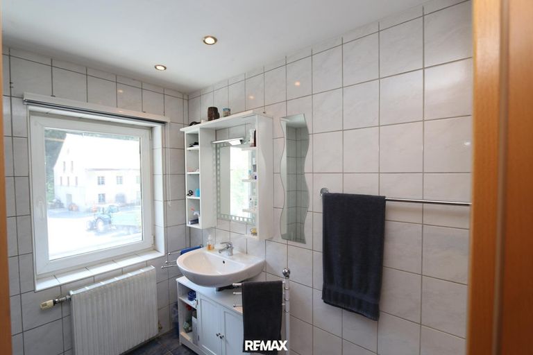 Bad Wohnung 2 OG