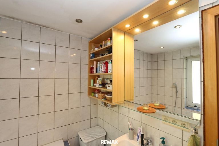 Bad Wohnung 1 OG