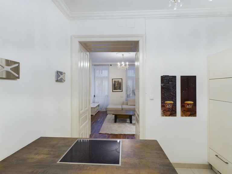 Küche und Wohnzimmer