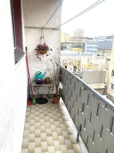 Wohnung mit Balkon