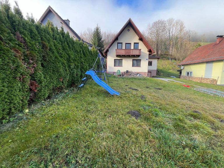 Aussenansicht mit Garten