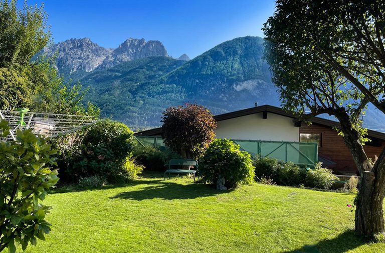 sonnig und mit Weitblick