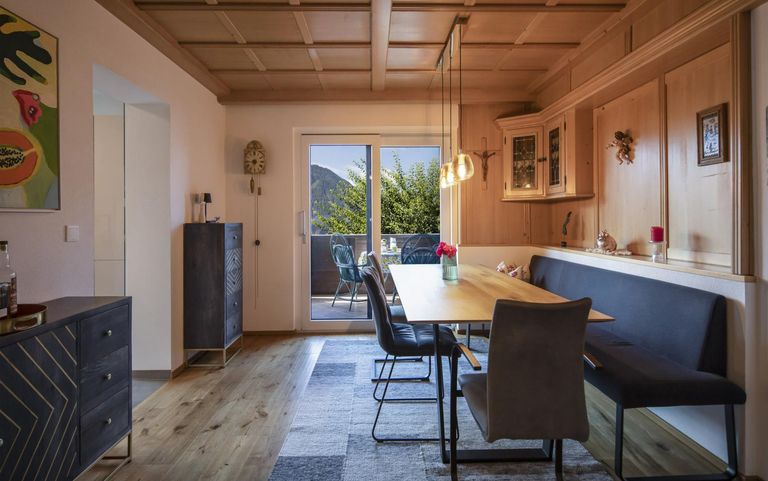 Essbereich mit direktem Terrassenzugang