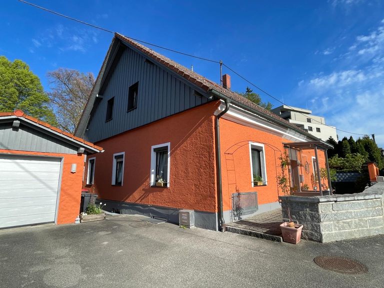 2_Haus und Garage