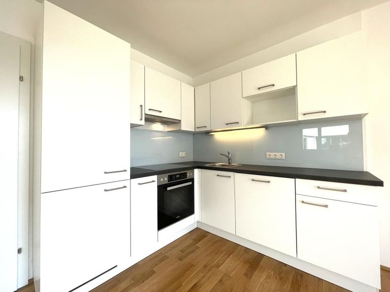 top ausgestattete Küche