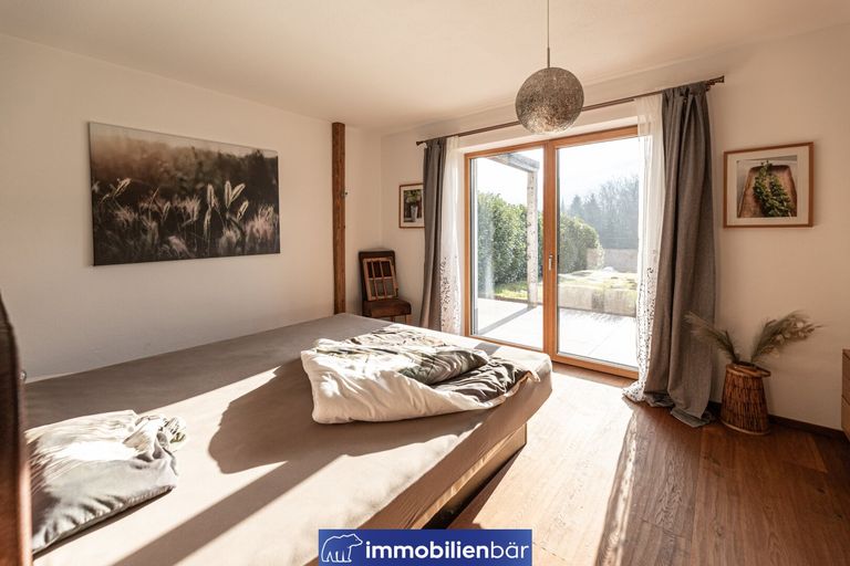 Schlafzimmer UG