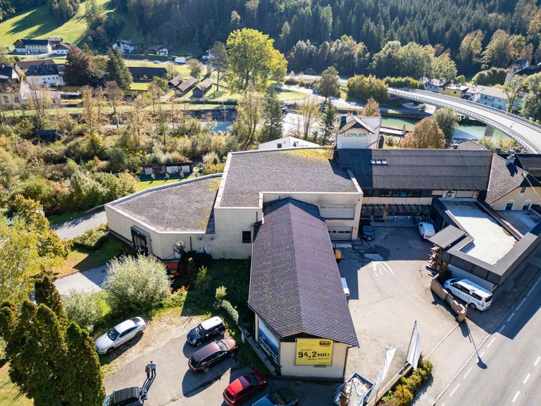 DIREKT am SCHLOSSBERG