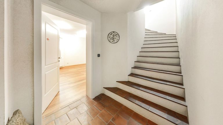 KG Haus 2 Kellerstiege