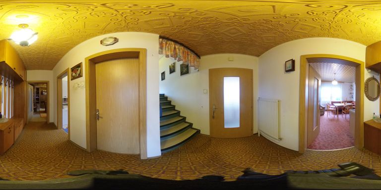 Vorraum/Garderobe EG