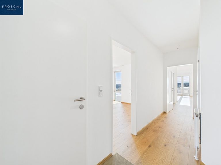 Zentraler Flur - Pic 2