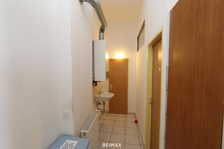 Top 3 Flur, Waschbecken