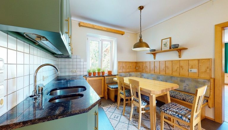 Ausstattungsbespiel Küche/Essen Wohnung OG/DG