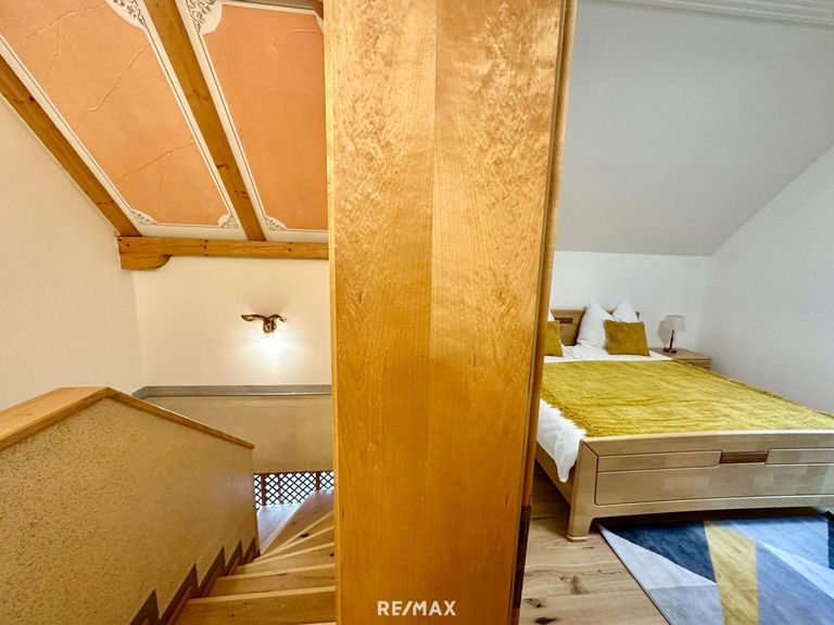 Stiegenhaus u Gästezimmer OG