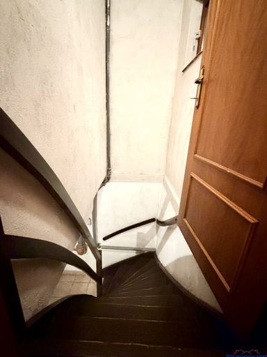 Stiegenabgang zum Keller