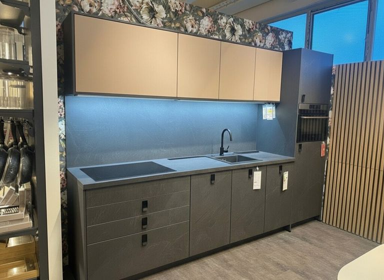 Küche (Foto noch beim Händler)