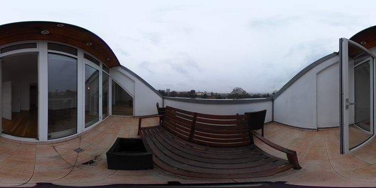 Terrasse mit Blick auf den Botanischen Garten
