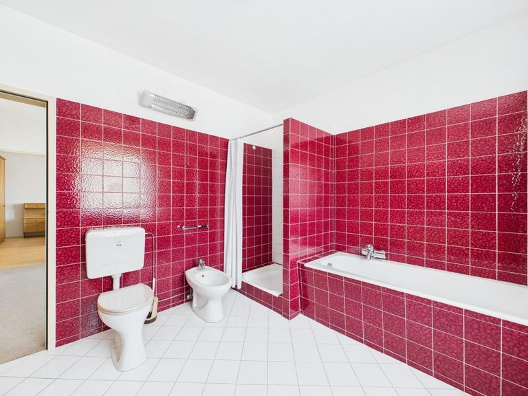 CAM04191G0-PR0028-STILL025