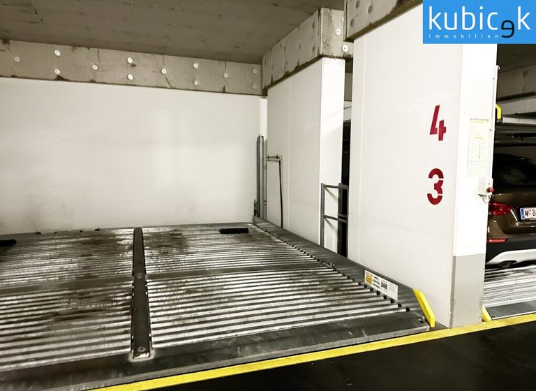 Garagenplatz/Doppelparker